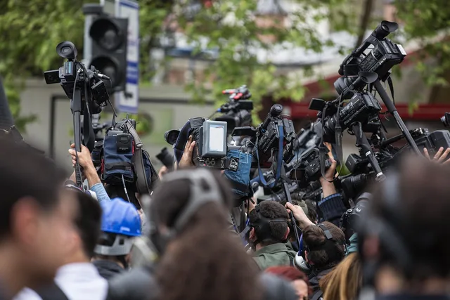 press, camera, the crowd, journalist, news, curiosity, live broadcast, newspaper, television, important, press, press, press, press, journalist, journalist, journalist, journalist, journalist, newspaper. Why no named distribution tool clears the dossier test, and the evidence that would