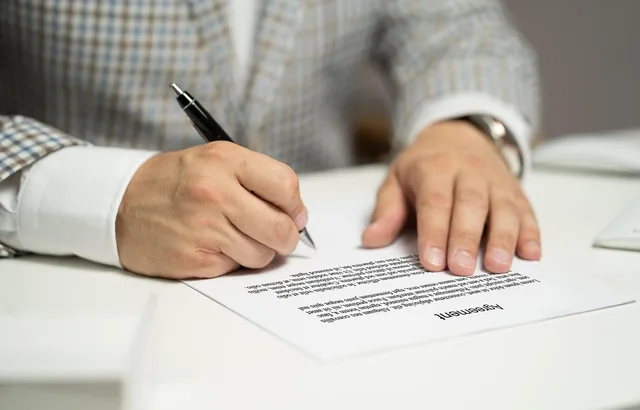 contract, agreement, signing a contract, document, signature, business deal, contract, contract, contract, contract, contract, agreement, signature, signature, signature, signature. Distribution contracts: correction, retention and exit terms to settle